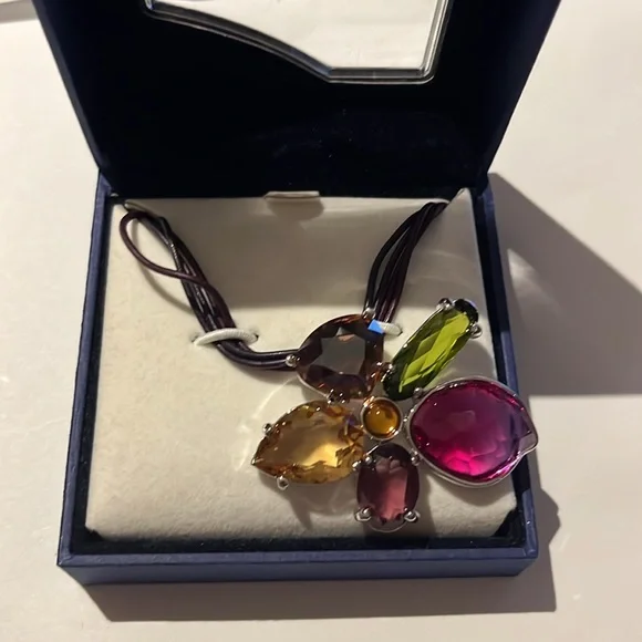 Signed/ Swarovski Crystal/ Flower/ Heritage Pendant/Necklace- brand new in box